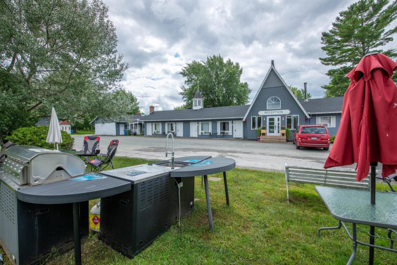 Motel Fleur De Lys Magog Luaran gambar